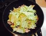 酸っぱ旨い♡豚肉とキャベツの梅肉炒め作り方3写真