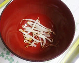 超簡単☆えのきともやしの味噌汁☆39㌍作り方1写真