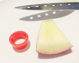 りんごの飾り切り♡薔薇作り方1写真