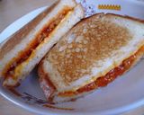 手軽に!パスタソースでボロネーゼサンド作り方3写真