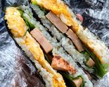 【塩分控えめ】魚肉ソーセージおにぎらず作り方5写真