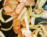 魚肉ソーセージと玉ねぎのマヨ醤油炒め作り方3写真