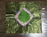 ゆかりとじゃこの彩りおにぎらず☆作り方4写真