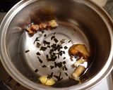 なめこ他3種キノコと大根、山芋の味噌汁作り方6写真