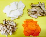 温まる♡おろし蓮根と根菜の白いお味噌汁作り方1写真
