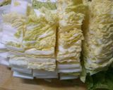 簡単!白菜と つみれ 油揚げのお味噌汁♪作り方1写真