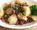じゃがいもとひき肉のバター醤油炒め。作り方6写真