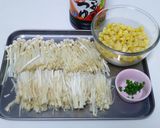 エノキとコーンのめんつゆバター作り方1写真