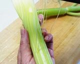 顆粒ダシだけで作る セロリの浅漬け作り方1写真