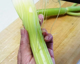 顆粒ダシだけで作る セロリの浅漬け作り方1写真