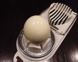 アンチョビ＆ゆで卵でおサレな一品作り方1写真