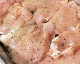 鶏胸肉で節約♪ ハワイ風フリカケチキン作り方1写真