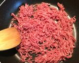 肉の油を使った、そぼろレタス丼作り方1写真