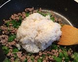 肉の油を使った、そぼろレタス丼作り方3写真