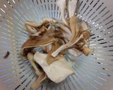 付け合せに♪舞茸とコーンのバター炒め♪作り方1写真