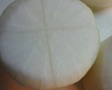 大根のコンソメ煮♪舞茸クリームソース作り方1写真