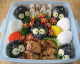 運動会のお弁当　まっくろくろすけ弁当作り方1写真