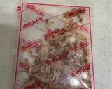 プチプチもち麦の梅チーズかつお　おにぎり作り方3写真