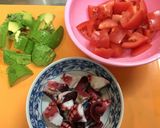 たことトマトとアボカドのわさび醤油サラダ作り方1写真