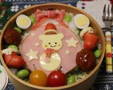 リースの中からくまさん雪だるま弁当作り方5写真