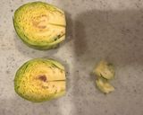 芽キャベツとベーコンのペペロンチーノ作り方1写真