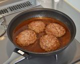 みそ煮込みハンバーグ作り方7写真