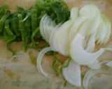 牛肉と玉ねぎ ピーマンのケチャマヨ焼き!作り方1写真