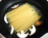 ワンポットパスタ☆塩辛わさびクリーム作り方3写真