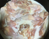 ドラム肉のスープ用下ごしらえ。ミルク煮編作り方2写真