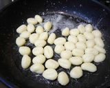 簡単!パセリ&にんにくソースのニョッキ作り方7写真