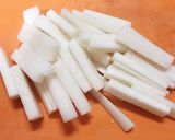シンプル＊簡単＊大根のごま油炒め作り方1写真