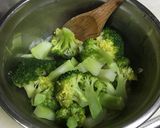 カリカリがやみつき!しらすブロサラダ☆作り方4写真