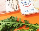 春菊とクリームチーズのサンド作り方1写真