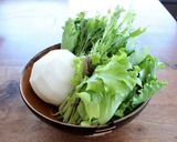 レンジで簡単！柔らか冬野菜と鮭のサラダ作り方1写真