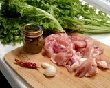 ワサビ菜と鶏もも肉の柚子胡椒炒め煮作り方1写真