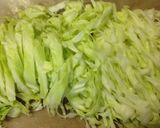 キャベツと鶏の巣ごもり卵作り方1写真