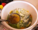 切って煮込むだけ！旬の味 鮭のあら汁作り方4写真