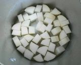 大根と麩の煮物（隠し味はつみれ）作り方2写真
