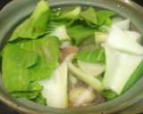 鶏鍋　チンゲン　上州ねぎ　創味シャンタン作り方9写真