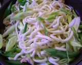 簡単！ﾒﾁｬうま　　ねぎぶた焼きうどん♪作り方2写真