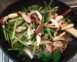 砂肝と椎茸と小松菜のにんにく醤油炒め☆作り方9写真