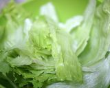 レタスとえのき茸の豚肉巻き作り方3写真