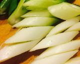 栄養花マル！牡蠣＆長ネギのキムチ炒め♬作り方1写真