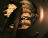 皮パリ☆ジューシー☆美味しい餃子の焼き方作り方3写真