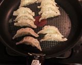 皮パリ☆ジューシー☆美味しい餃子の焼き方作り方4写真