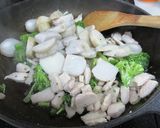 フライパンで簡単☆里芋と鶏肉のクリーム煮作り方3写真