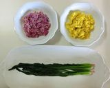 食用菊の華やかおもてなし巻き寿司作り方1写真