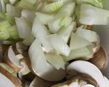 炊飯器で！豚ロースとキノコの玄米ピラフ作り方3写真