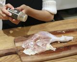 クリスマスの主役☆こんがりローストチキン作り方6写真