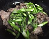 牛肉とアスパラとレタスのサッと中華作り方2写真